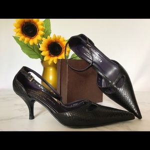Donald J. Pliner textured leather Pump, size 6